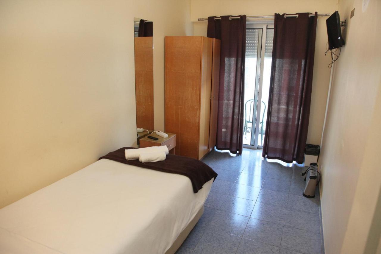 Standard Single Room with Shared Bathroom,345368335:JPEG